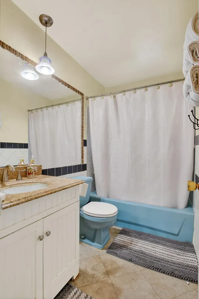121 NW 28th Court Pompano Beach FL 33064