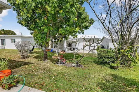 121 NW 28th Court Pompano Beach FL 33064