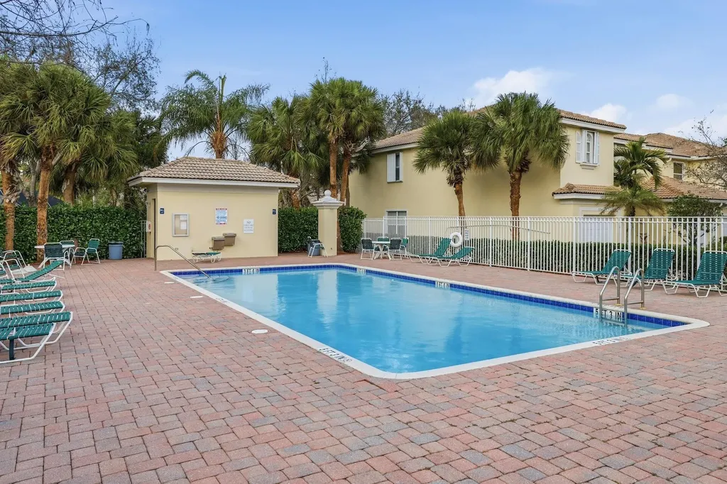 13408 Georgian Court Wellington FL 33414