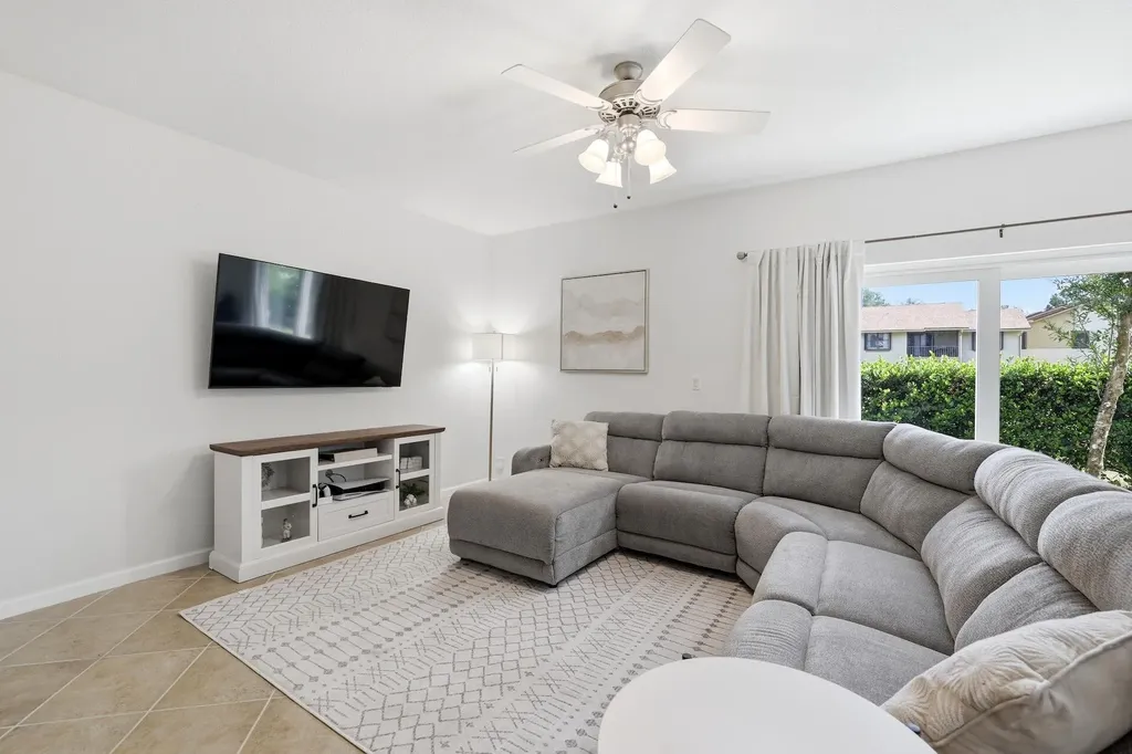13408 Georgian Court Wellington FL 33414