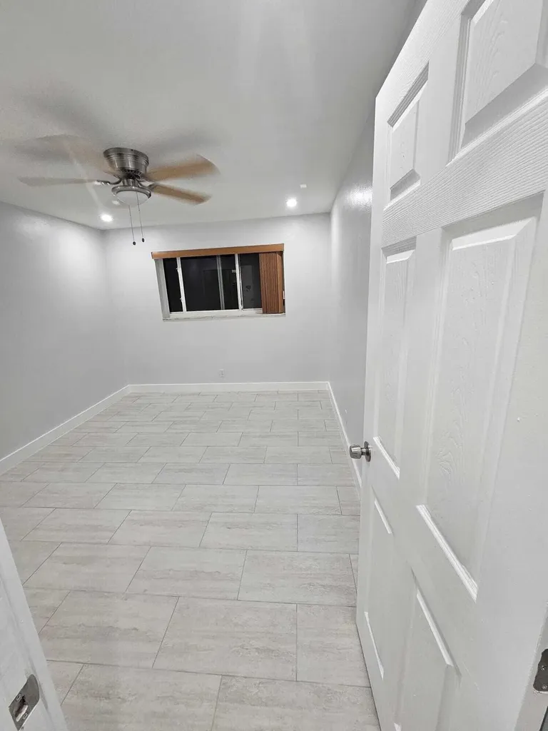 2030 SW 41st Avenue Fort Lauderdale FL 33317