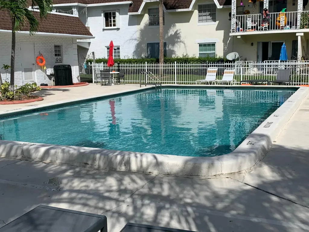 708 SE 2nd Avenue Deerfield Beach FL 33441