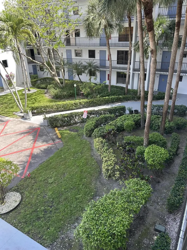 4700 Lucerne Lakes Boulevard Lake Worth FL 33467