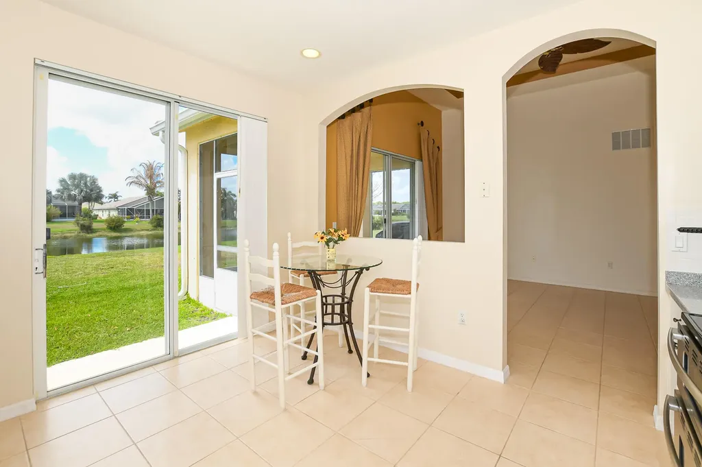 350 SW Lake Forest Way Port St Lucie FL 34986
