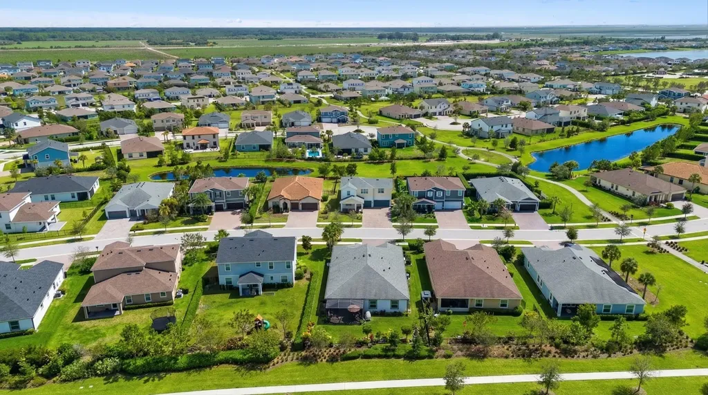 19404 Broad Shore Walk Loxahatchee FL 33470