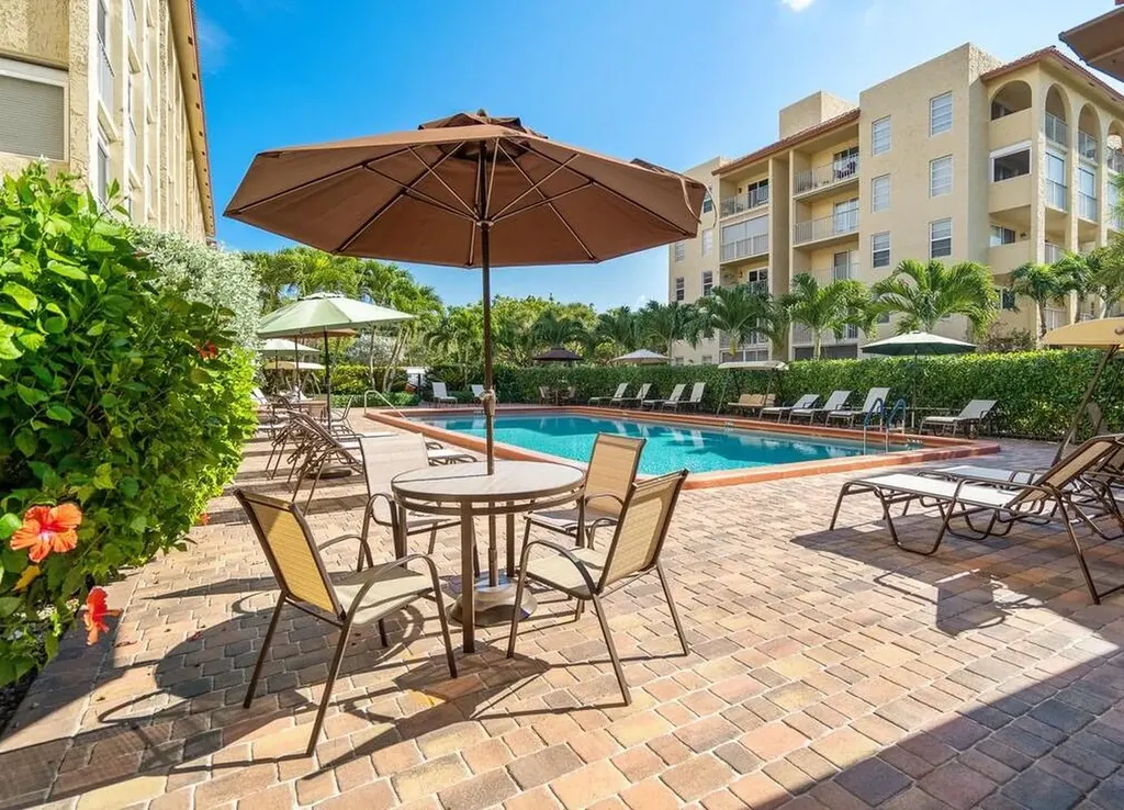 951 De Soto Road Boca Raton FL 33432