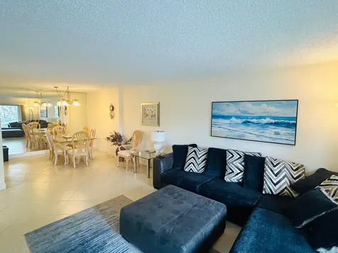951 De Soto Road Boca Raton FL 33432