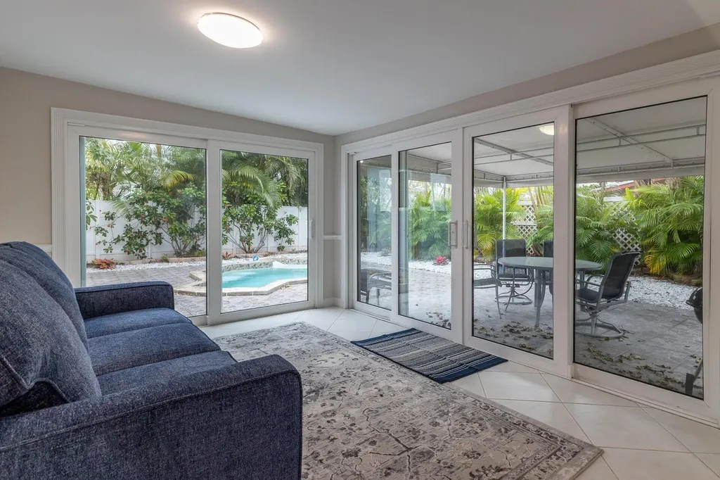 498 NE 47th Street Boca Raton FL 33431
