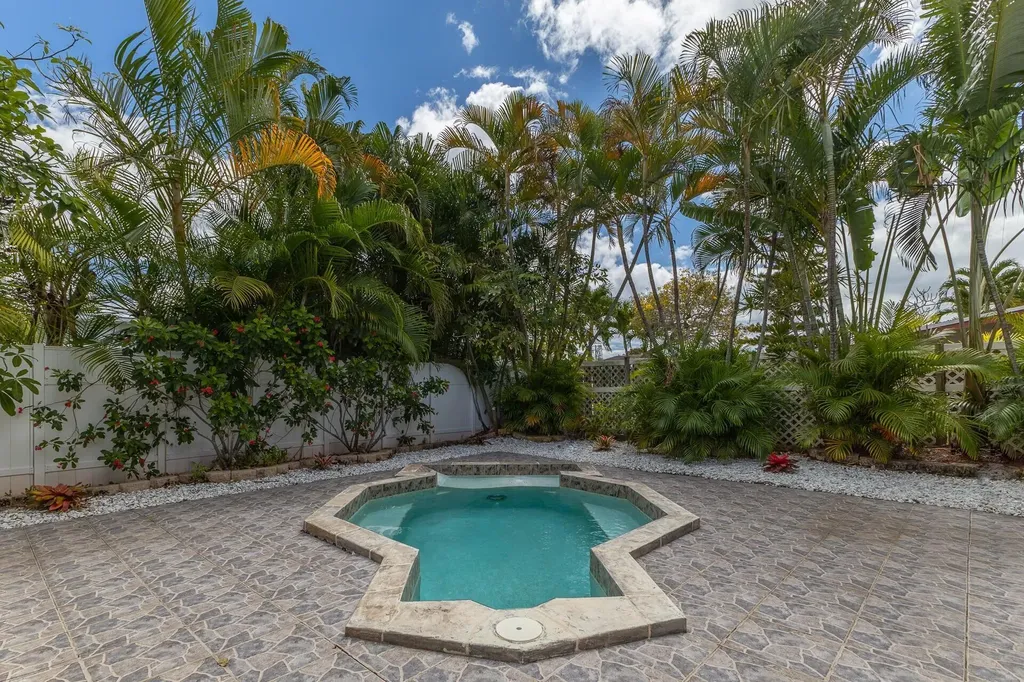 498 NE 47th Street Boca Raton FL 33431