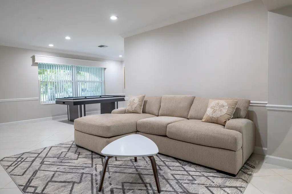 498 NE 47th Street Boca Raton FL 33431