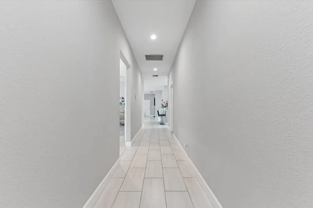 525 NW 12th Avenue Boynton Beach FL 33435