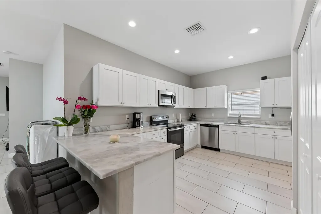 525 NW 12th Avenue Boynton Beach FL 33435