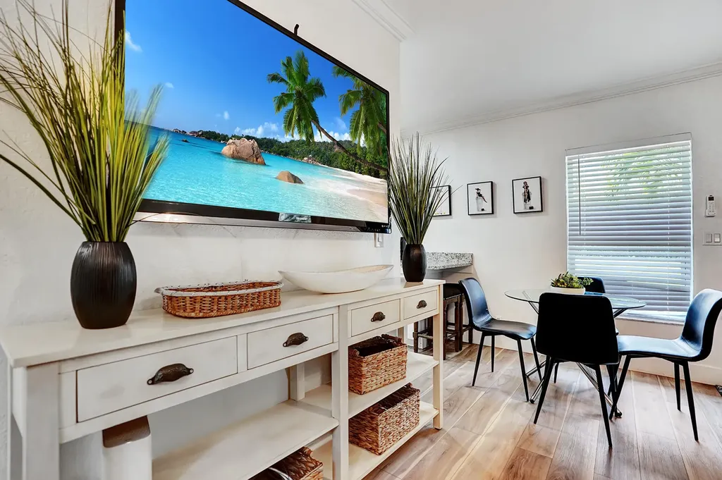 311 SE 3rd Avenue Delray Beach FL 33483