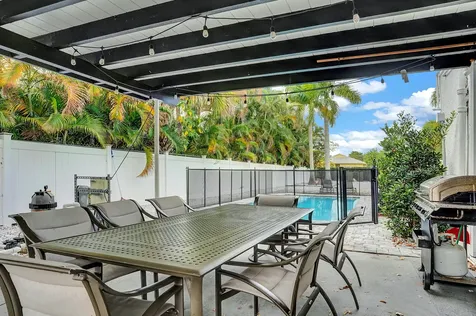 311 SE 3rd Avenue Delray Beach FL 33483