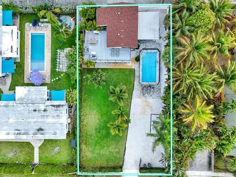 311 SE 3rd Avenue Delray Beach FL 33483