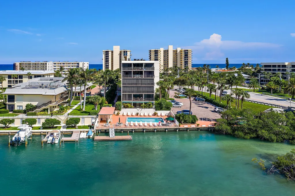 225 Beach Road Tequesta FL 33469