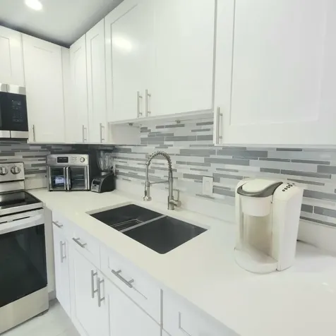 167 Sussex I West Palm Beach FL 33417