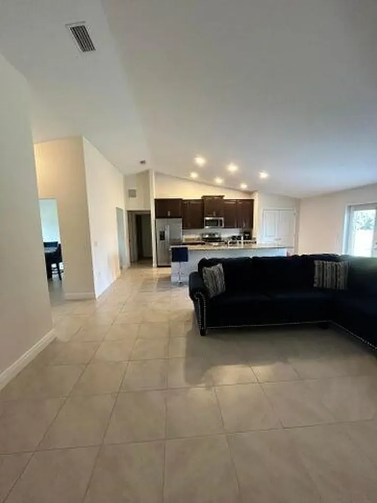 1931 SW Gemini Lane Port St Lucie FL 34984