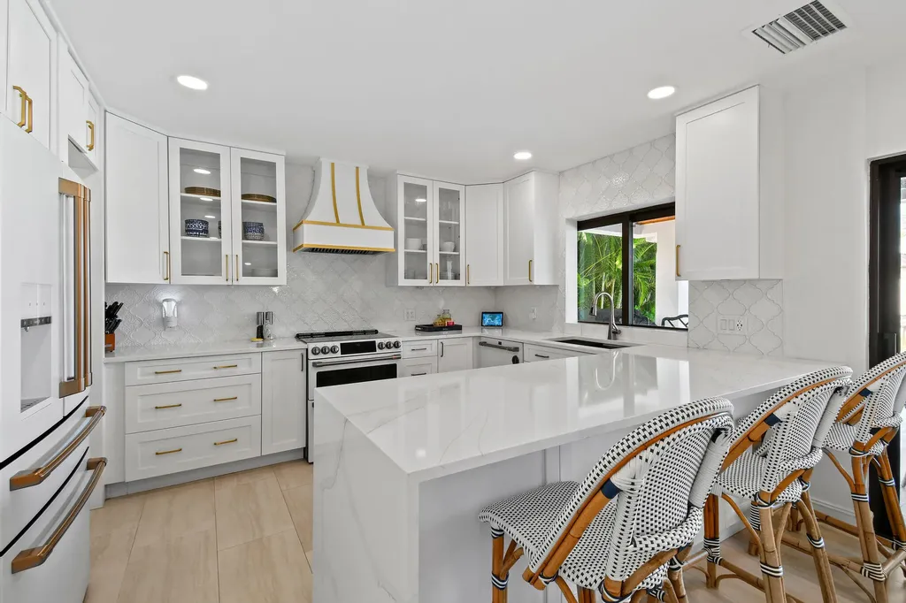 12880 S Shore Drive Palm Beach Gardens FL 33410