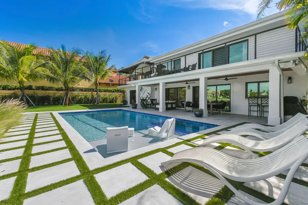 12880 S Shore Drive Palm Beach Gardens FL 33410