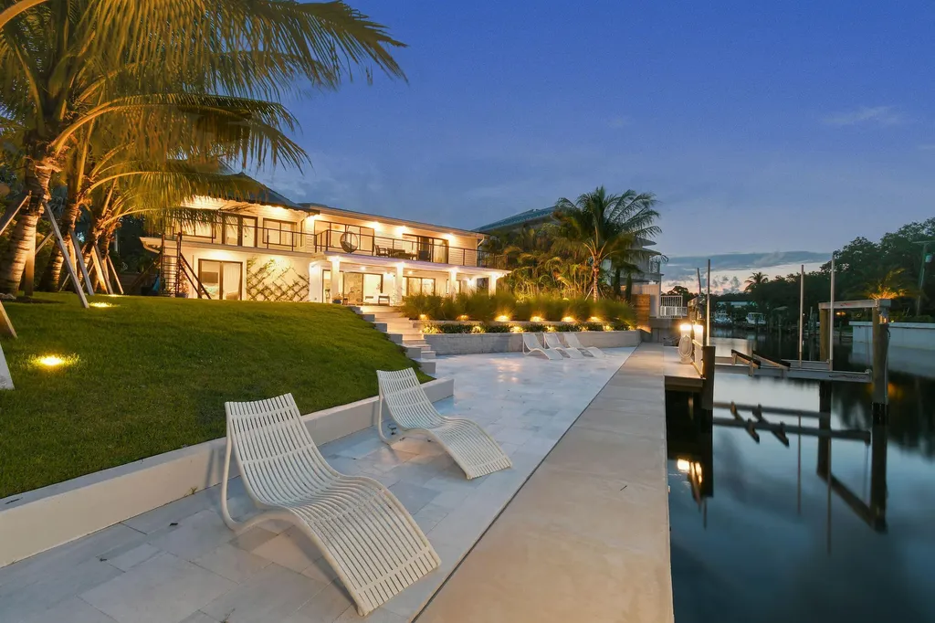 12880 S Shore Drive Palm Beach Gardens FL 33410