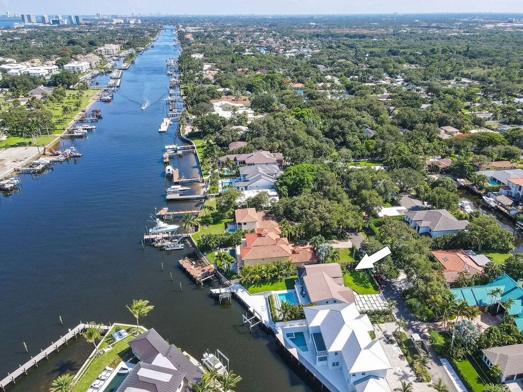 12880 S Shore Drive Palm Beach Gardens FL 33410