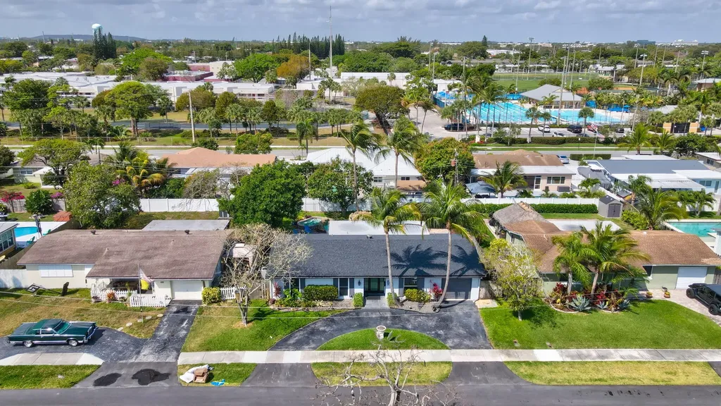 603 SE 7th Avenue Deerfield Beach FL 33441
