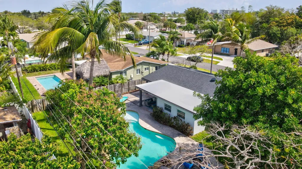 603 SE 7th Avenue Deerfield Beach FL 33441