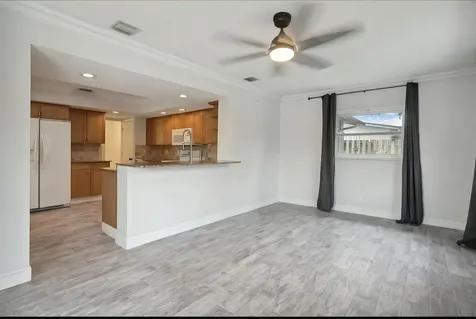 603 SE 7th Avenue Deerfield Beach FL 33441