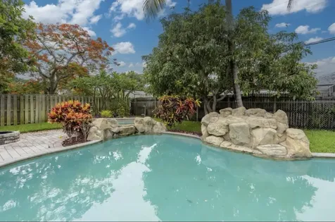 603 SE 7th Avenue Deerfield Beach FL 33441