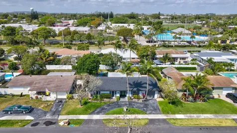 603 SE 7th Avenue Deerfield Beach FL 33441