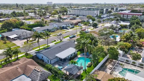 603 SE 7th Avenue Deerfield Beach FL 33441