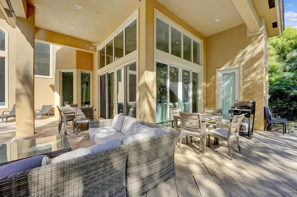 43 Coconut Lane Ocean Ridge FL 33435