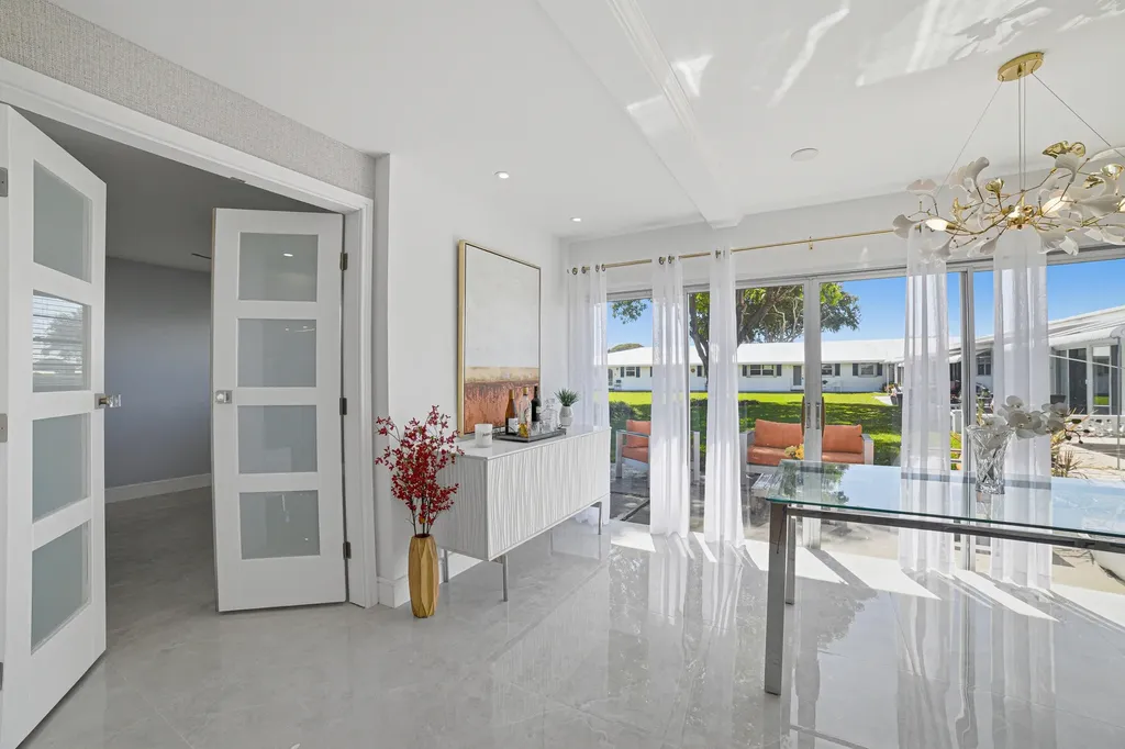 300 SW Golfview Terrace Boynton Beach FL 33426
