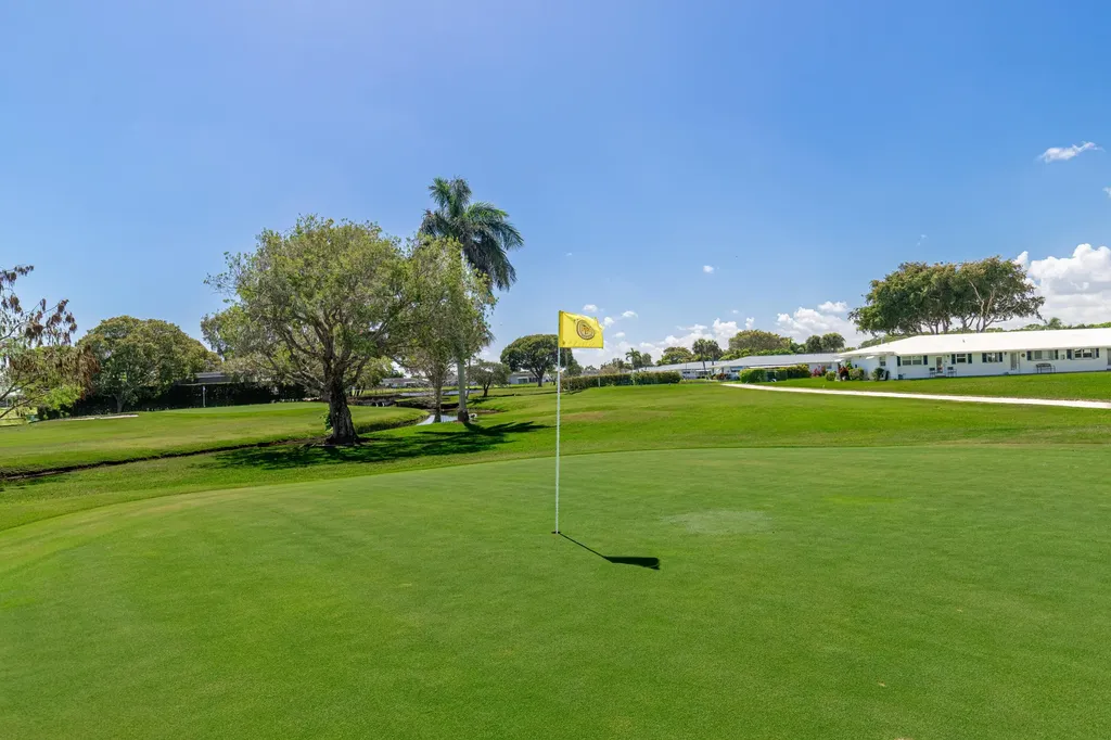 300 SW Golfview Terrace Boynton Beach FL 33426