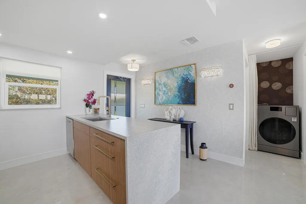300 SW Golfview Terrace Boynton Beach FL 33426
