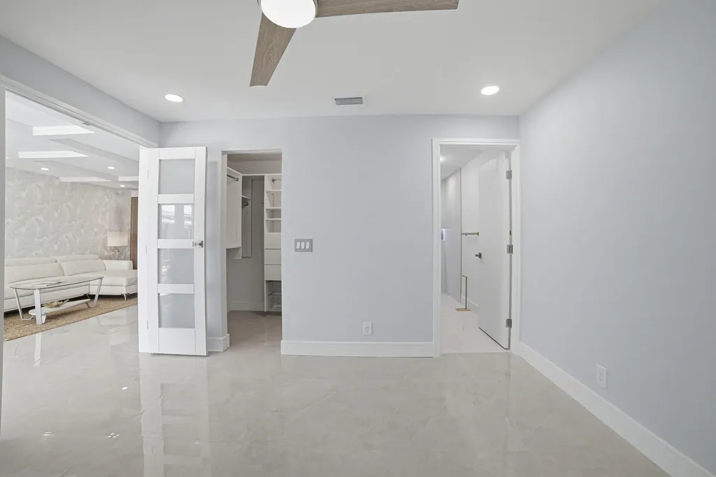 300 SW Golfview Terrace Boynton Beach FL 33426