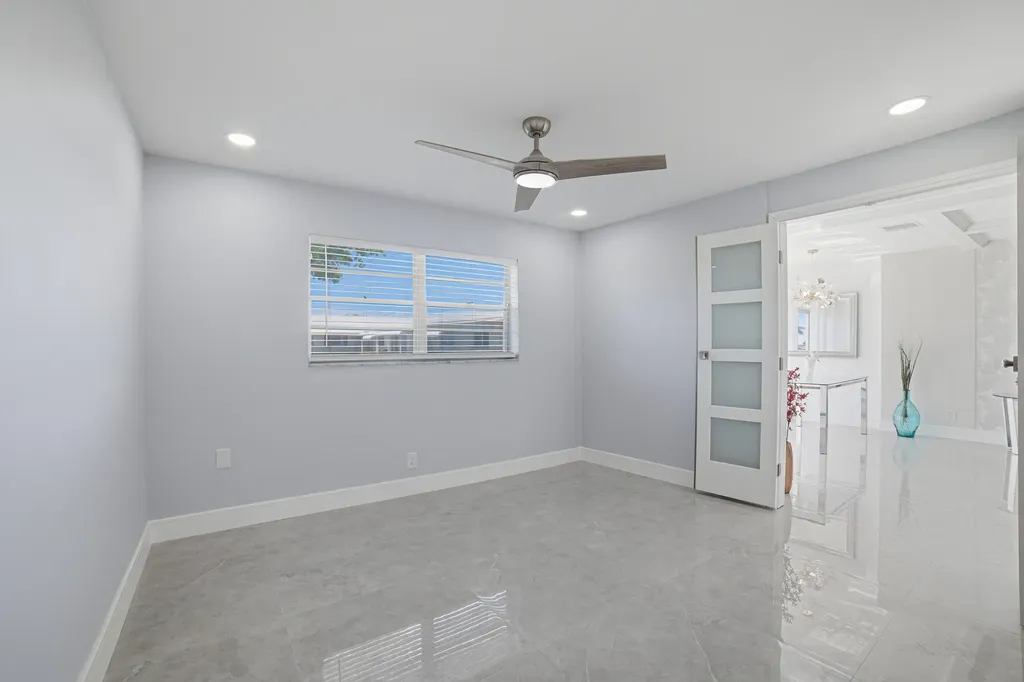 300 SW Golfview Terrace Boynton Beach FL 33426