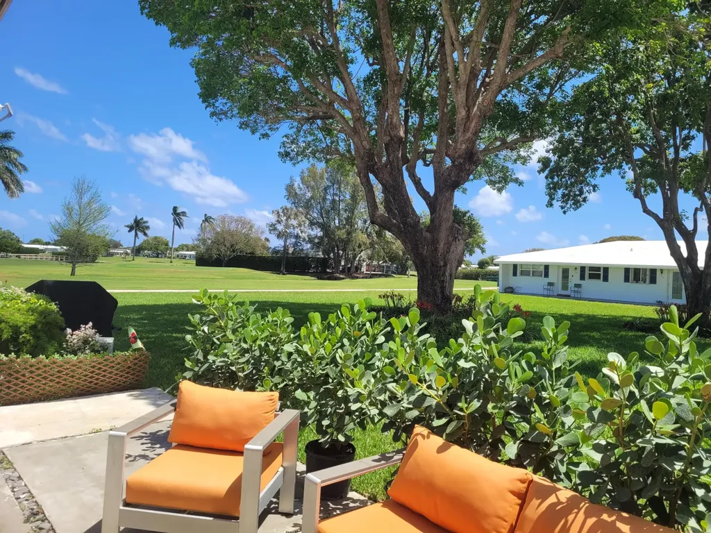 300 SW Golfview Terrace Boynton Beach FL 33426