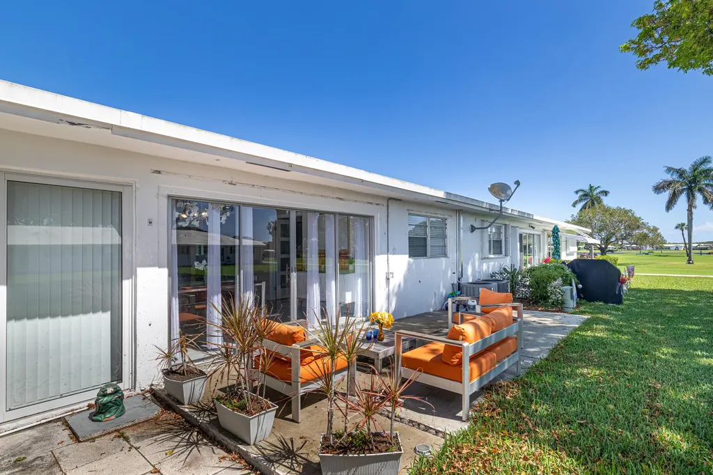 300 SW Golfview Terrace Boynton Beach FL 33426