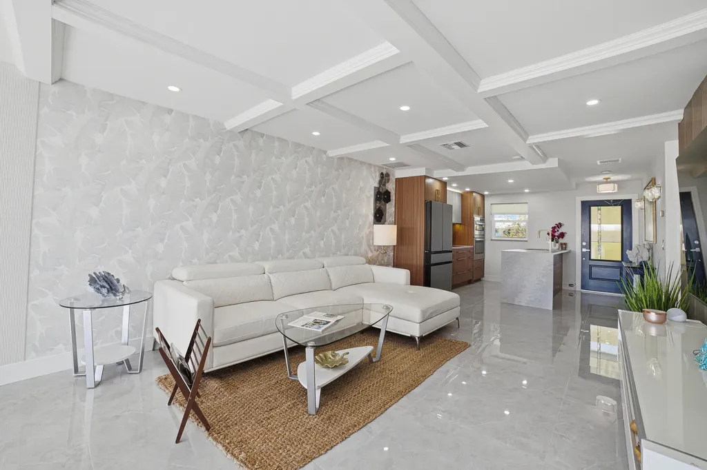 300 SW Golfview Terrace Boynton Beach FL 33426