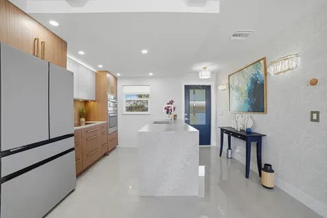 300 SW Golfview Terrace Boynton Beach FL 33426