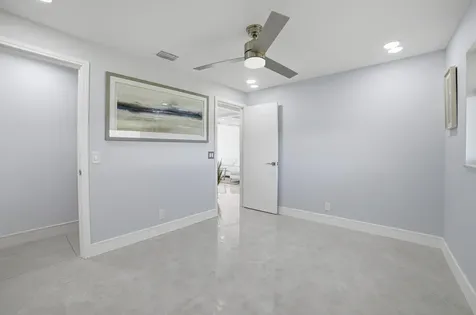 300 SW Golfview Terrace Boynton Beach FL 33426