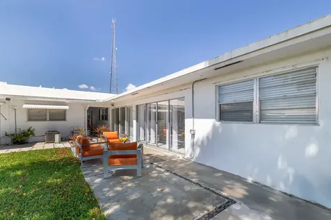 300 SW Golfview Terrace Boynton Beach FL 33426