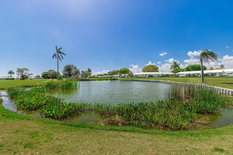 300 SW Golfview Terrace Boynton Beach FL 33426