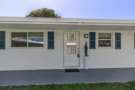 300 SW Golfview Terrace Boynton Beach FL 33426