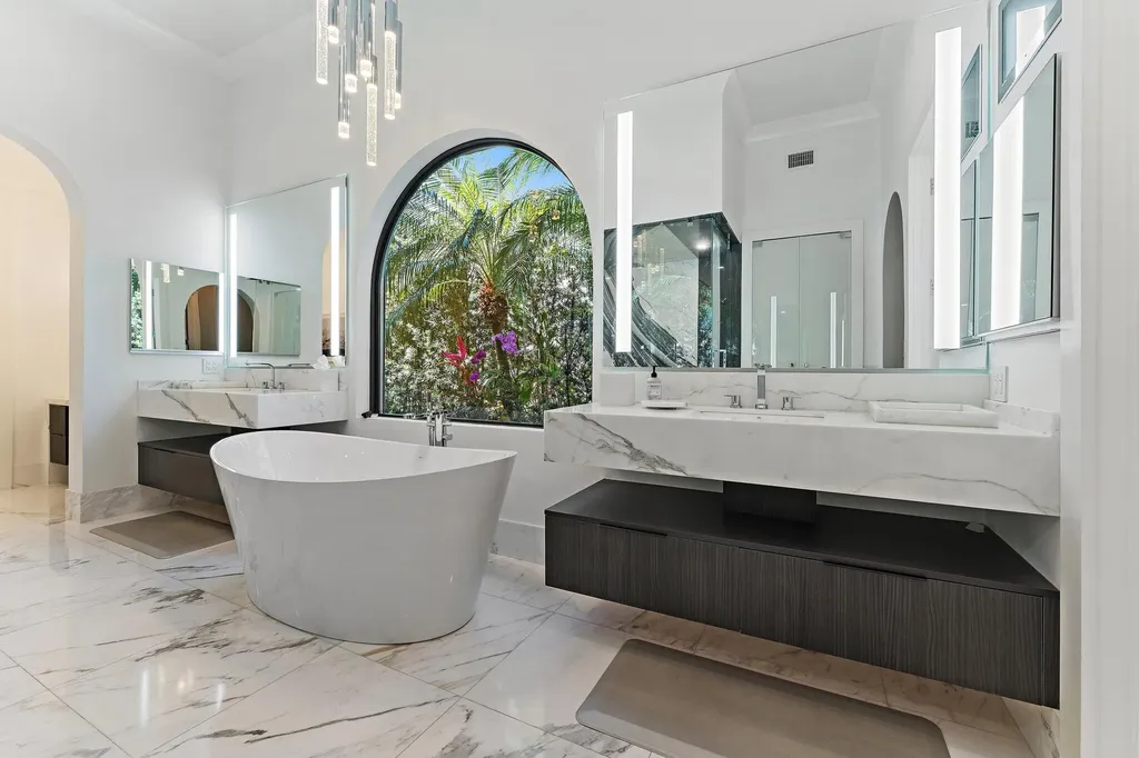 636 Hermitage Circle Palm Beach Gardens FL 33410