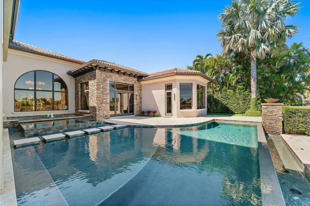 636 Hermitage Circle Palm Beach Gardens FL 33410