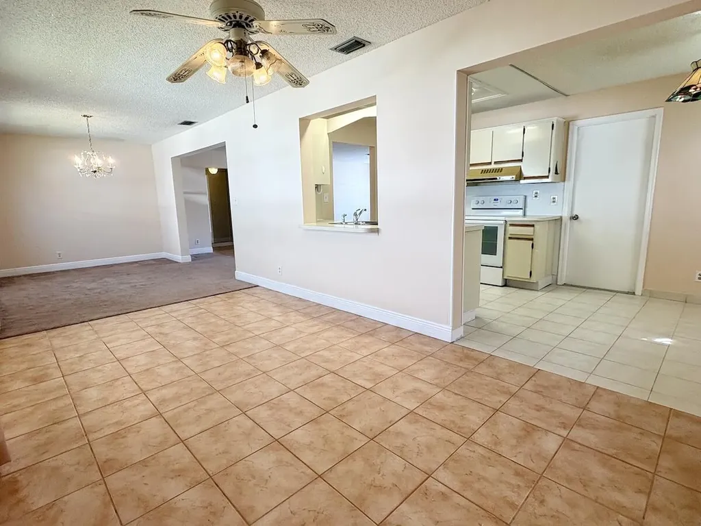 2003 SW 18th Street Boynton Beach FL 33426
