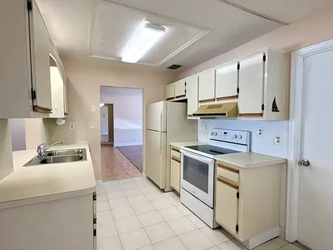 2003 SW 18th Street Boynton Beach FL 33426